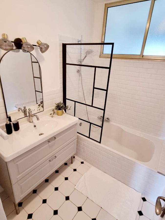 Bel Appartement Centre Ville 3 Chambres サン・フロラン エクステリア 写真